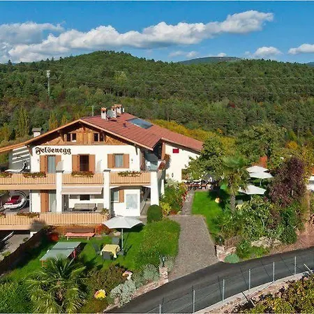 Felsenegg Penzion